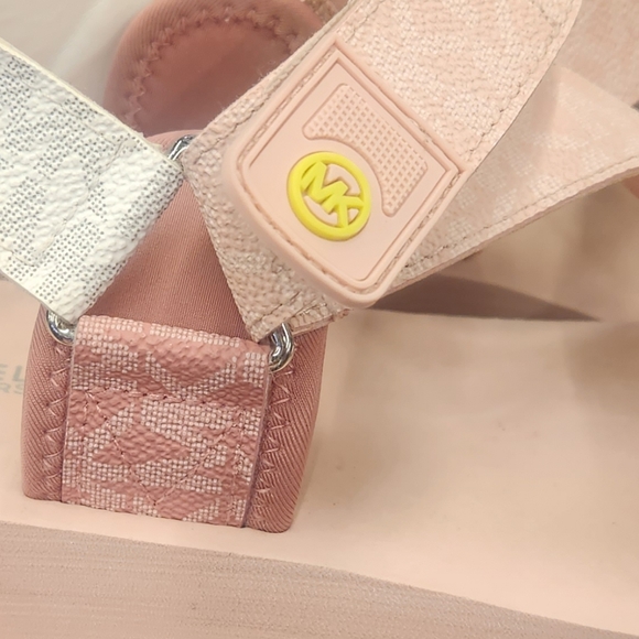 MICHAEL Michael Kors Oaklee Monogram Platform Sandals - Picture 4 of 4